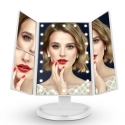 Sgvaemo-ogledalo-s-LED-svetlini-Magnifying-Mirror-4521