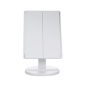 Sgvaemo-ogledalo-s-LED-svetlini-Magnifying-Mirror-4521