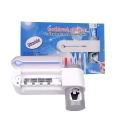 Avtomaticen-2v1-Stelerizator-za-cetki-za-zbi-i-dispensr-Toothbrush-Sterilizer-EM011WQ-3514