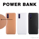 Kozena-vnsna-bateria-20-000mAh-PowerBank-s-LED-displej-3-USB-Porta-i-fener-GAGO5500047103