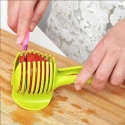 Perfektno-brzo-narazani-zelencuci-s-postavkata-za-razane-TOMATO-SLICER-5464