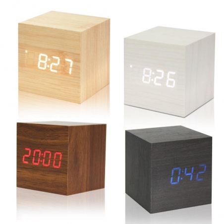 Originalen-drven-LED-casovnik-CLICK-CLOCK-TREE-CUBE-v-proizvolen-cvat-5762