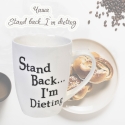 Casa-Stand-back-I-am-dieting-3377