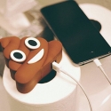 Prenosima-bateria-za-telefon-Poop-Emoji-HQ-5200-mAh-3789